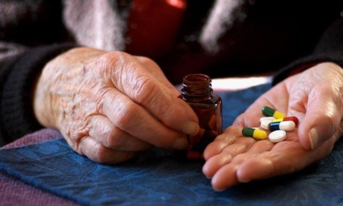 مشکلات دارویی در سالمندان